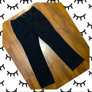 Like New! Gloria Vanderbilt Black Jeans